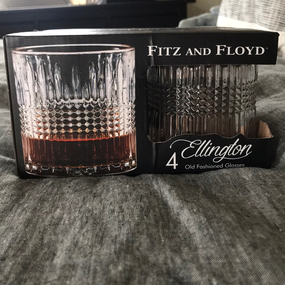 4 old fashioned glasses